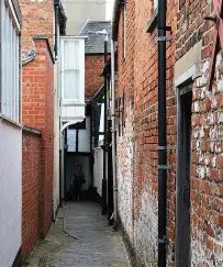 Inside Stephens’ Alley