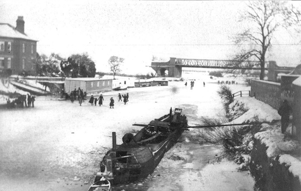 Looking down the Warwickshire Avon (Booth Collection)