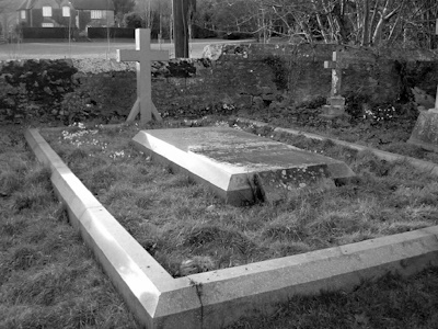 Martin family plot at Eastnor Churchyard,<br>Herefordshire (Author 2011)