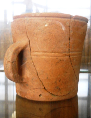 A complete Severn Valley ware tankard.<br> (Tewkesbury Museum)